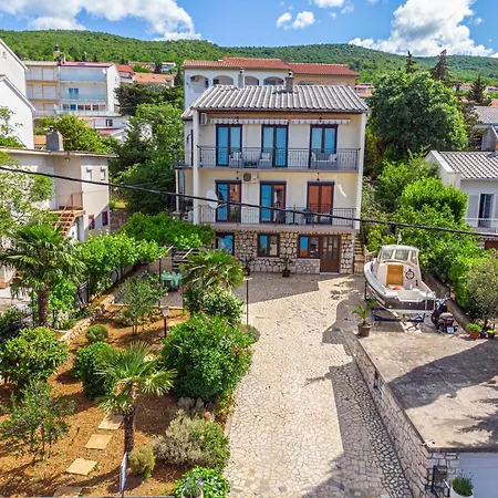 Apartmani Pilas Dramalj Exterior photo