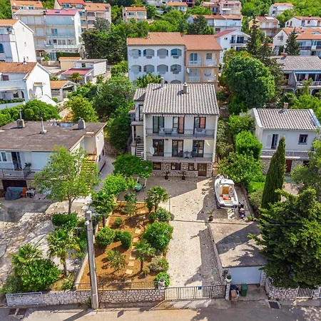 Apartmani Pilas Dramalj Exterior photo
