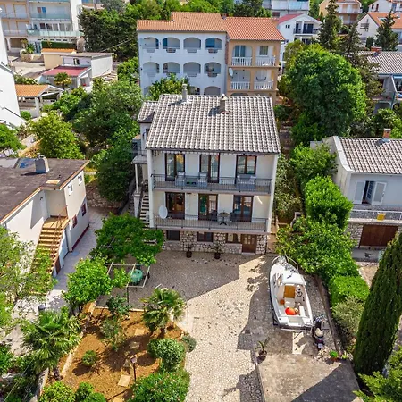 Apartmani Pilas Dramalj Exterior photo